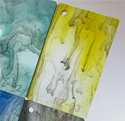 Шарени акрилни панели